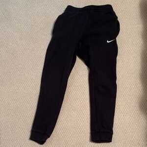 Nike Men’s Black Jogger Sweatpants